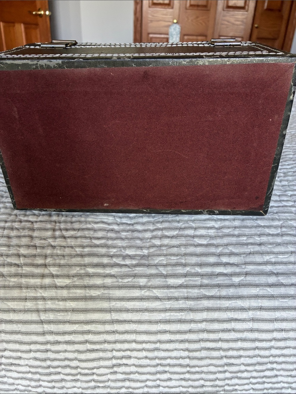 Faux-Croc Purse/Travel/Cosmetic/Accessory Case, unisex, Dr. Bag, Brown - Picture 6 of 12